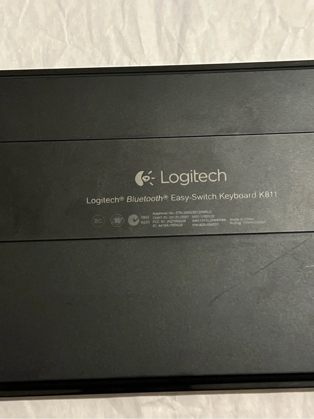 Logitech Backlit Wireless Keyboard - Black and Silver K811